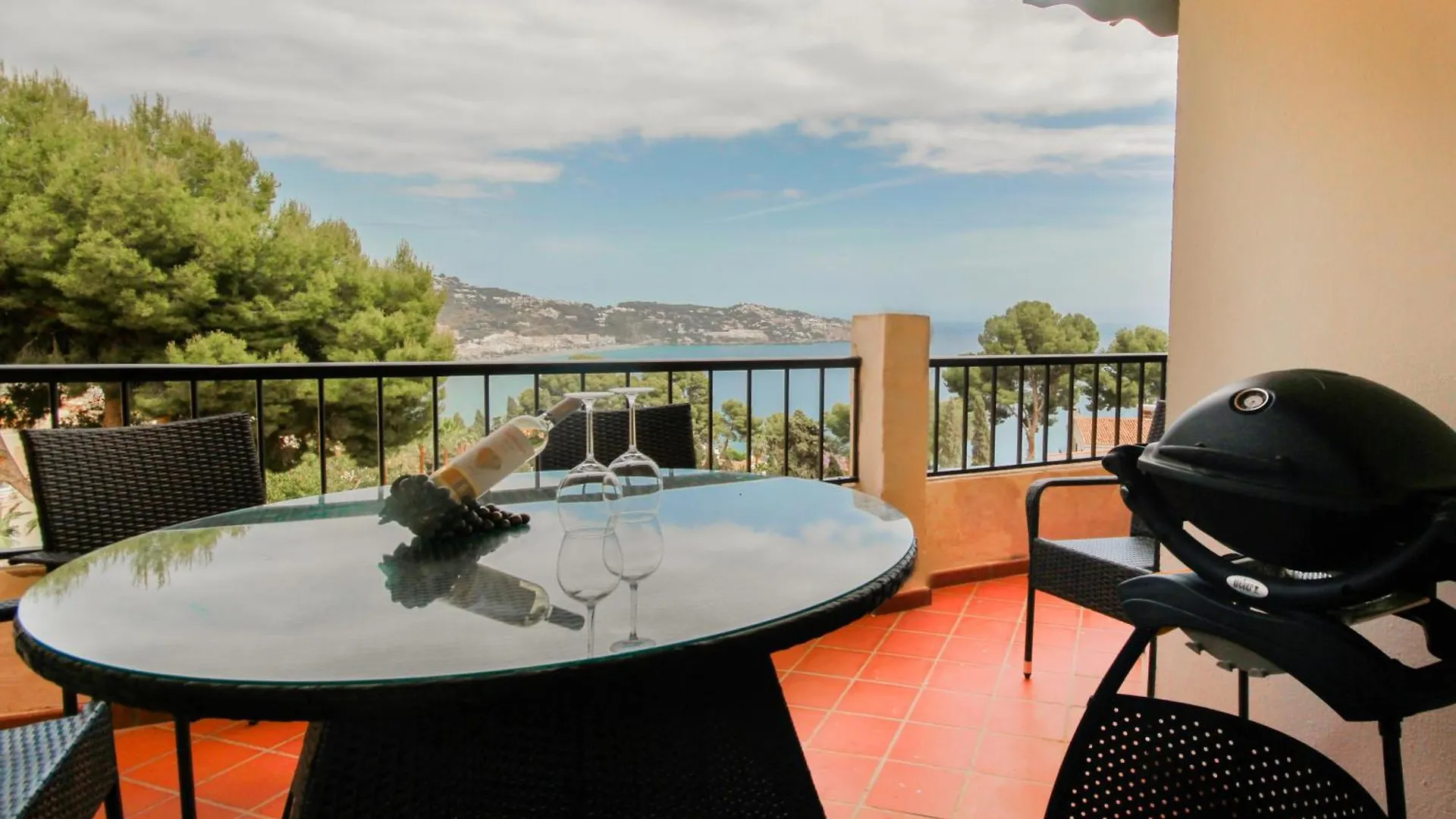 Casa Tropicana La Herradura  Apartment La Herradura (Granada)