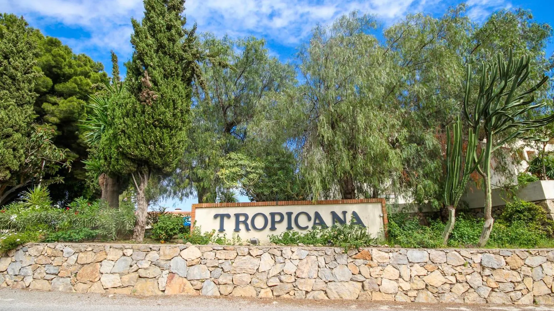 Casa Tropicana La Herradura  Apartment